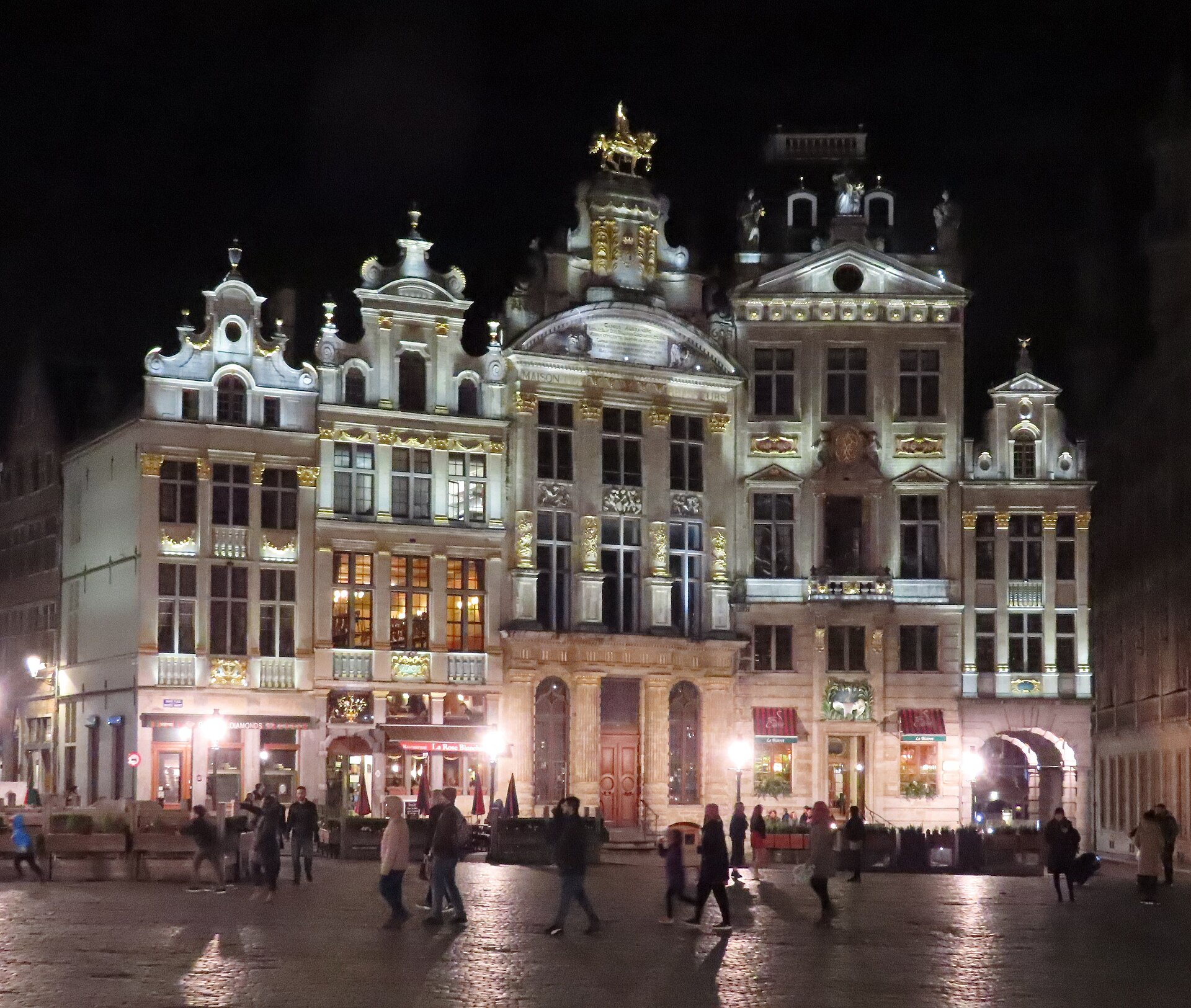 Grand Place illuminated at night