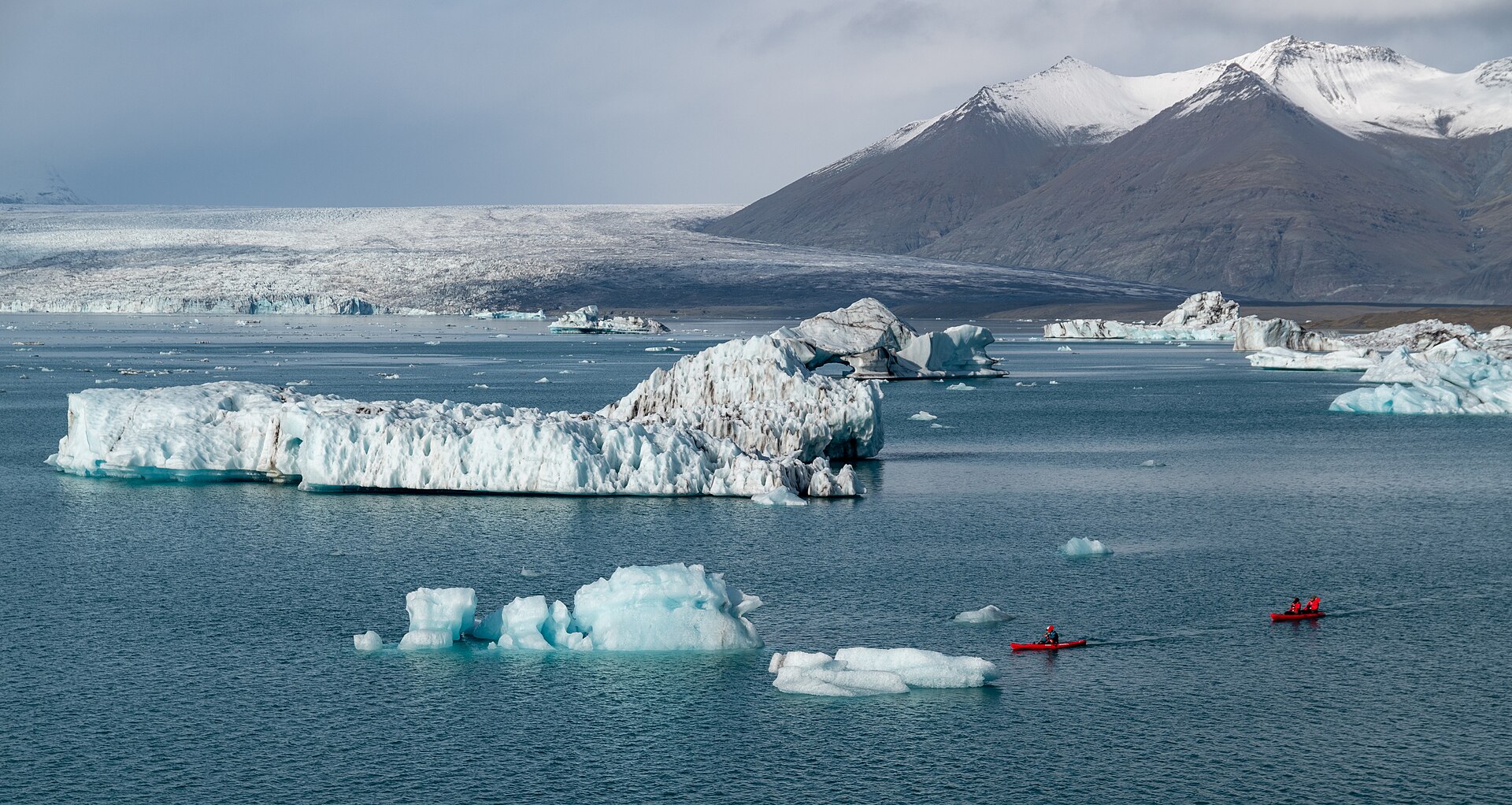 Ice in Jökulsárlón glacier lagoon